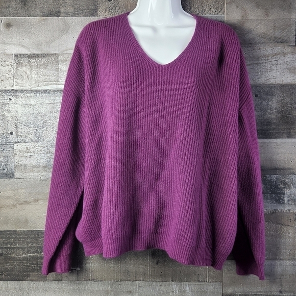 NWOT Apparis Purple Oversized 'Lorelai" sweater Size L (Defect) - Picture 2 of 12